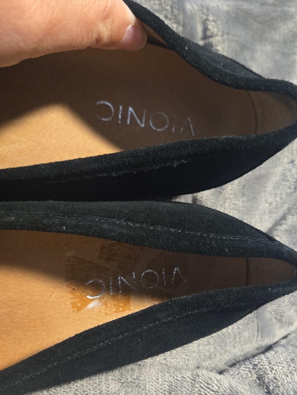 Vionic-"Avvy" Loafer in Black-Size 8 - Picture 9 of 12